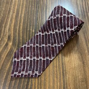 J T BECKETT Silk Tie Mens Burgundy Geometric Classic Necktie 3.75x56.5